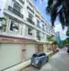 Nhà mới 4 tầng, ô tô đậu trong nhà - Gần sông Sài Gòn, Vạn Phúc City - Khu dân cư VIP