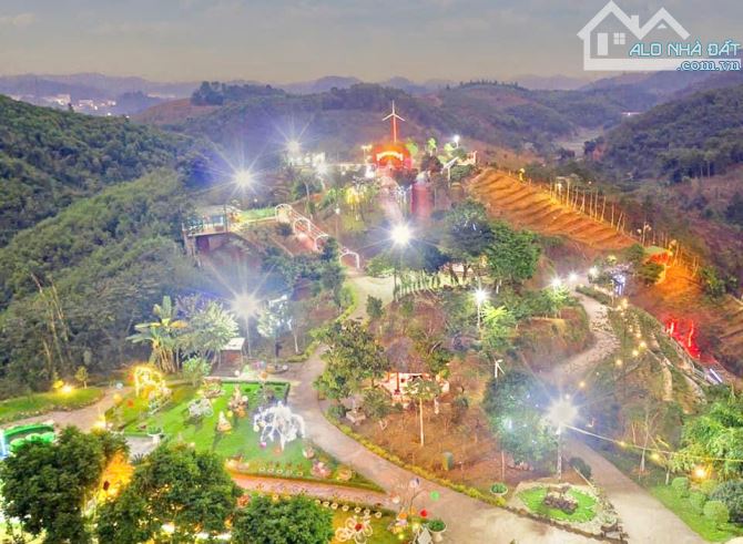 BÁN KHU DU LỊCH SINH THÁI TRONG LÒNG THÀNH PHỐ YÊN BÁI