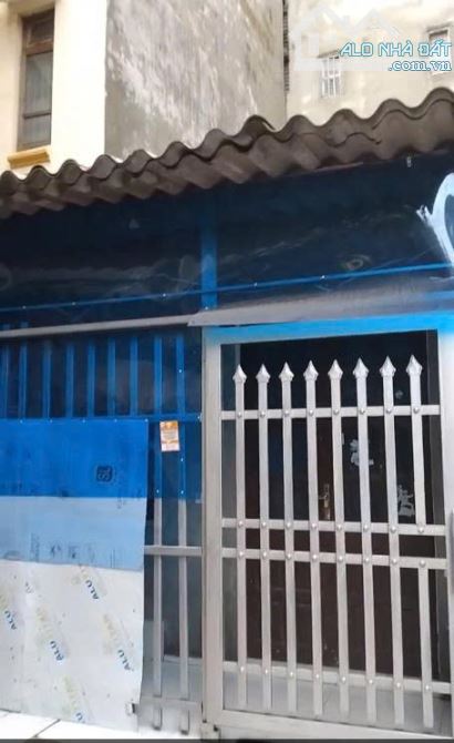 Cho thuê nhà ngõ 37 Trường Chinh, 40m² + 1 gác lửng 6 triệu đồng/tháng