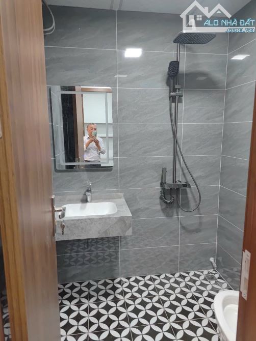 BÁN GẤP CHUNG CƯ VIP VINACONEX 310 MINH KHAI, HAI BÀ TRƯNG. 108M2 – 2PN. 8,18 TỶ