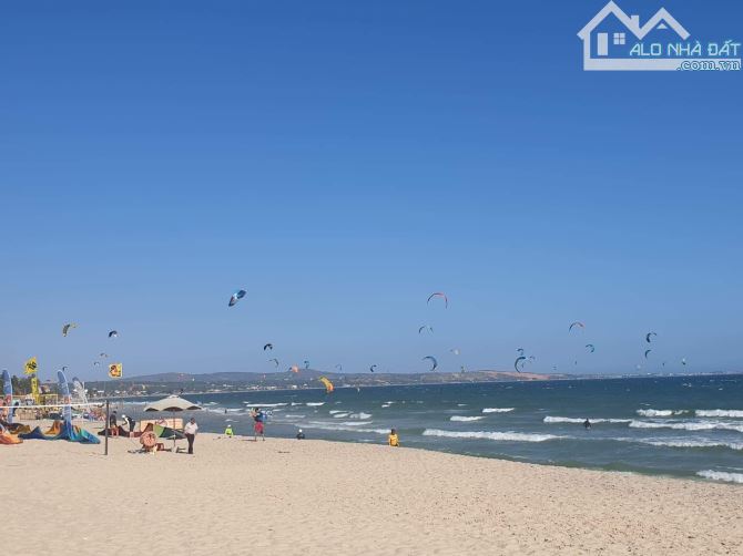 Cần bán 1980m2 thổ cư mặt tiền Nguyễn Đình Chiểu, Hàm Tiến giá tốt - 1