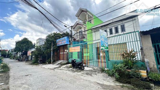 Đông Thạnh(HM) bán nhà 198m2 2PN HXH thông KDC đông gần Lê Văn Khương giá 6,2tỷ - 1