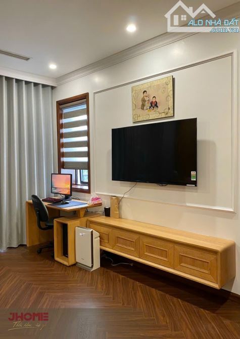 Bán biệt thự Khu K Ciputra 180m2 x 4.5 tầng thang máy MT 9m mặt đường đôi cả khu 1 nhà bán