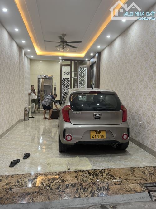 NHÀ MẶT PHỐ NGAY NGÃ NĂM XÃ ĐÀN - ĐỐNG ĐA, VỈ HÈ RỘNG KINH DOANH 60m2 x 6T Thang Máy 20 tỷ