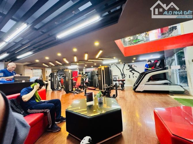 Bán nhà mặt phố Lạc Trung, 95m, 5 tầng thang máy,2 thoàng, view công viên, mặt tiền khủng