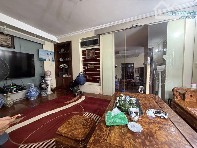 NHÀ PHÂN LÔ 44 TỶ 90m 5 TẦNG MT 8,4m VỈA HÈ Ô TÔ TRÁNH KINH DOANH PHẠM TUẤN TÀI CẦU GIẤY