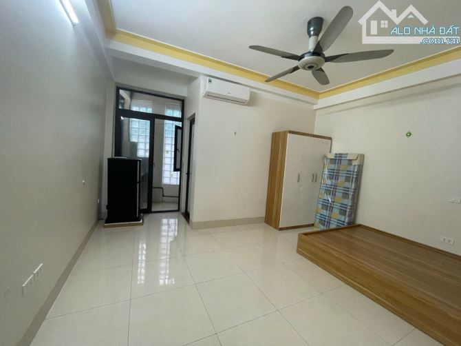 Bán nhà phố VIP Lê Thanh Nghị, 110m, 8 tầng thang máy, ô tô, kinh doanh 22 phòng, PCCC đủ