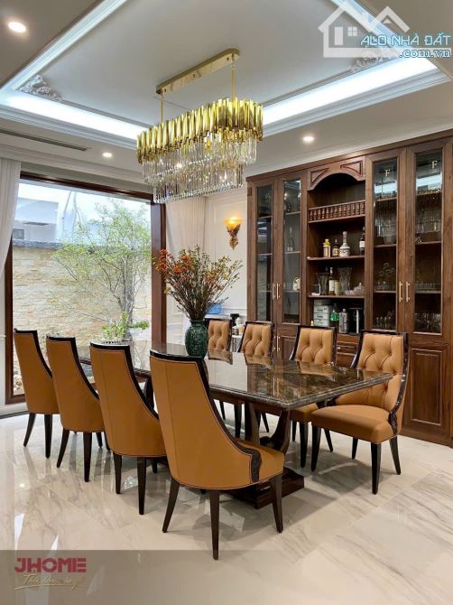 Bán biệt thự Khu K Ciputra 180m2 x 4.5 tầng thang máy MT 9m mặt đường đôi cả khu 1 nhà bán