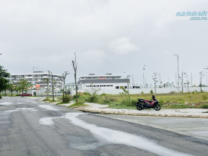 Bán lô góc 2 mặt tiền Lưu Nhân Chú,KQH Thuỷ Thanh,Thành Phố Huế