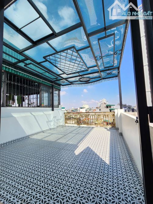 BÁN NHÀ MẶT ĐƯỜNG HOÀNG MAI. 7 TẦNG. THANG MÁY. GARA Ô TÔ. KINH DOANH.