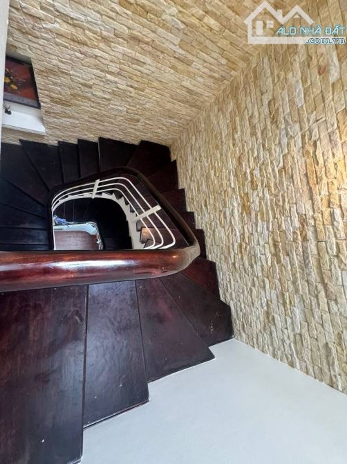 MẶT NGÕ CHÍNH CHỦ- GẦN PHỐ- DÂN XÂY -2 THOÁNG-45m- 4 TẦNG-8,5 TỶ-HOÀNG HOA THÁM