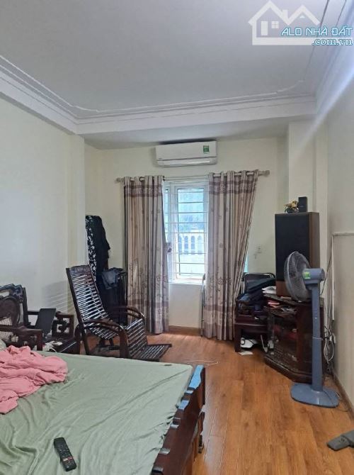 NHÀ DÂN XÂYÔ TÔ TRÁNHGẦN PHỐPHÂN KHÚC HIẾM CÓ KHÓ TÌM