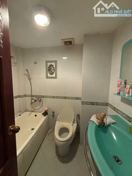 BÁN NHÀ PHỐ LÒ ĐÚC, TRẦN KHÁT CHÂN, MẶT NGÕ NÔNG - 32m2 x 6 Tầng, Nhỉnh 8 Tỷ