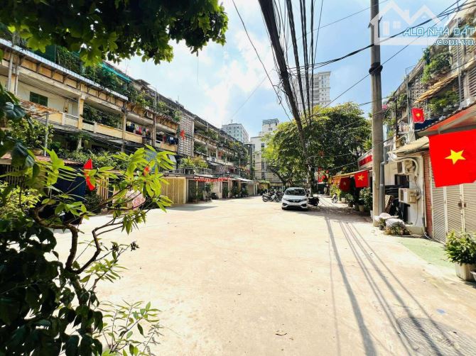 BÁN CĂN HỘ TẬP THỂ TẦNG 2 – NHÀ Z , TẠ QUANG BỬU, HAI BÀ TRƯNG. 80M2 – 2PN. 4,65 TỶ