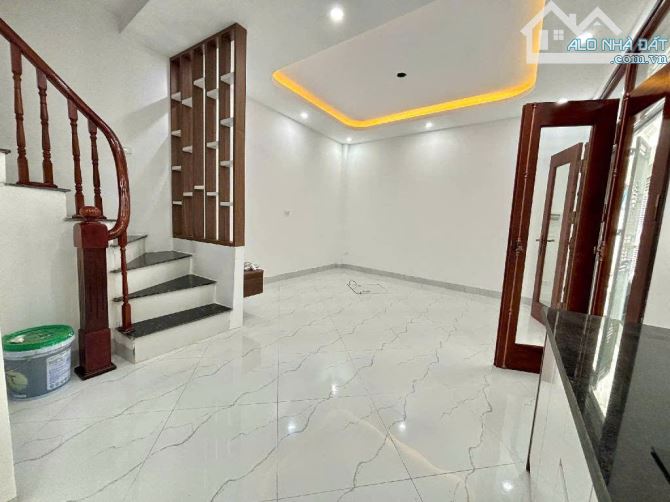 Bán Nhà Khuyến Lương – Ngõ 3 Gác – 5T– 33m – 6.9 tỷ