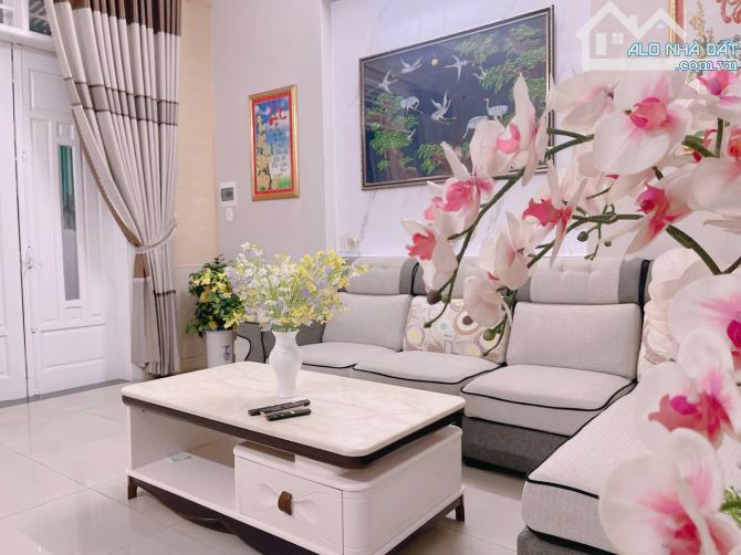 MẶT TIỀN HOÀNG ĐẠO THUÝ – 110M² – FULL NỘI THẤT – MUA VỀ Ở NGAY - CHỈ 7.9 TỶ. - 3