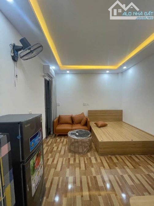 Bán nhà Nguyễn Trãi-Royal City, 56m, 7 tầng thang máy, D.thu 600tr/năm, 11 phòng, PCCC dủ