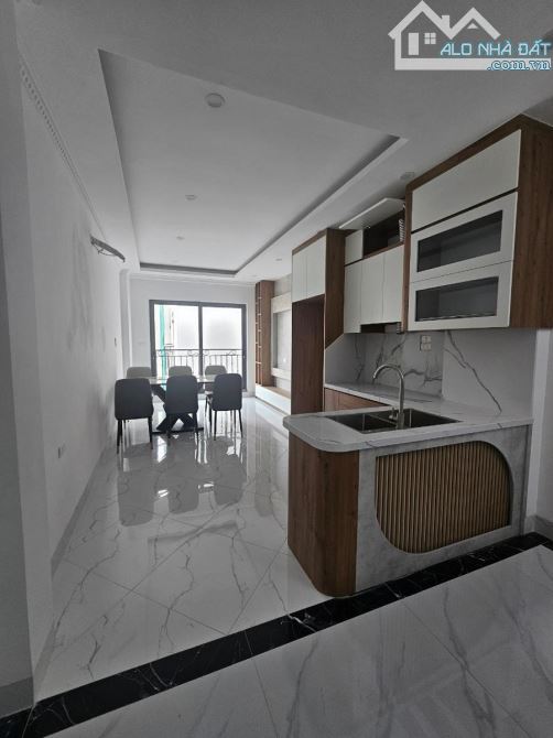 BÁN NHÀ SIÊU PHẨM ĐỊNH CÔNG.THANG MÁY FU LL NỘI THẤT.NGÕ NÔNG. 8 TỶ390