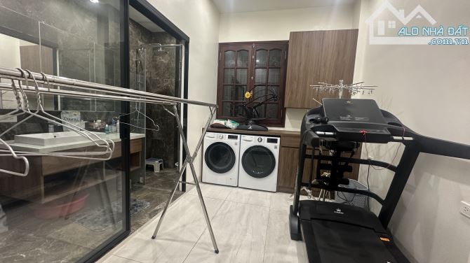 PHỐ TÔN ĐỨC THẮNG, KHU PHÂN LÔ CÁN BỘ, Ô TÔ ĐỖ CỔNG, NHÀ ĐẸP ĐẲNG CẤP DOANH NHÂN 19,9 tỷ