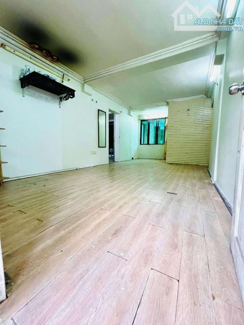 BÁN CĂN HỘ TẬP THỂ TẦNG 2 – NHÀ Z , TẠ QUANG BỬU, HAI BÀ TRƯNG. 80M2 – 2PN. 4,65 TỶ