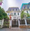 Cho thuê Biệt thự kđt Mỹ Đình - Sông Đà. 200m. Mặt 10m. Giá 3.500usd/tháng