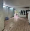 Tập thể tầng 2 Tạ Quang Bửu 70m,   ô tô dưới sân.