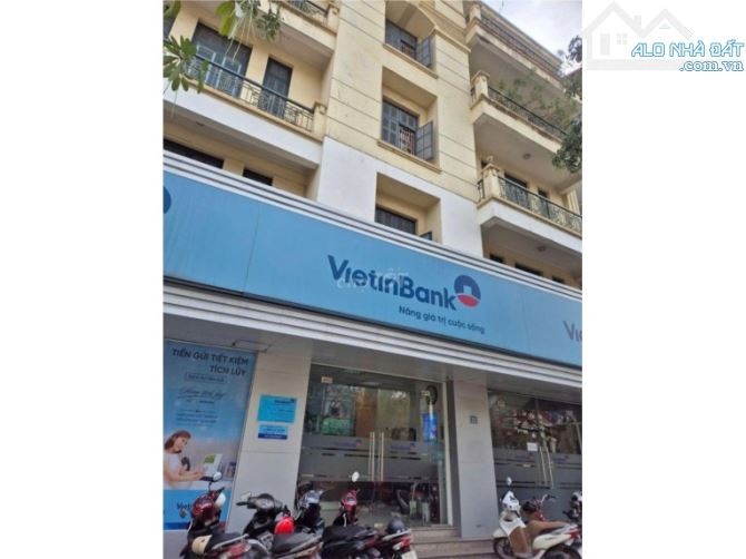 Cho thuê nhà mặt phố Ngọc Hà - 200m2 x 2 tầng - MT 6m - có thang máy, hầm rộng- 90tr/tháng