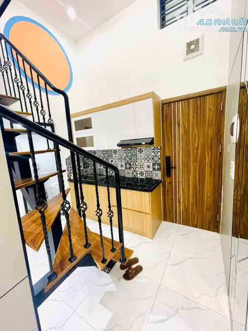 BÁN GẤP TẬP THỂ PHỐ CÔ CỰC XỊN TẦNG 2 – SỐ 29 NGUYỄN SIÊU, HOÀN KIẾM. 90M2 – 3PN. 4,85 TỶ