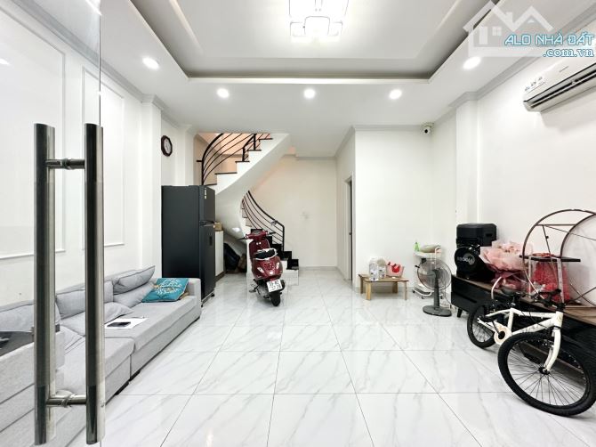 🚗🚗NHÀ ĐẸP 5 TẦNG - HẺM TRẢI NHỰA KD ÔTÔ TRÁNH - HOÀNG VĂN THỤ-PHÚ NHUẬN -CHỈ 10.35TỶ. - 3