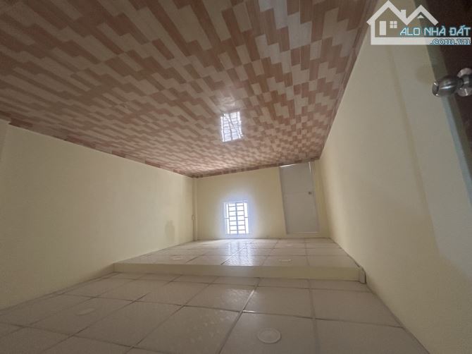 BÁN NHÀ HẺM 28 LƯƠNG VĂN CAN, P. 15, QUẬN 8, 88 M2 - 4