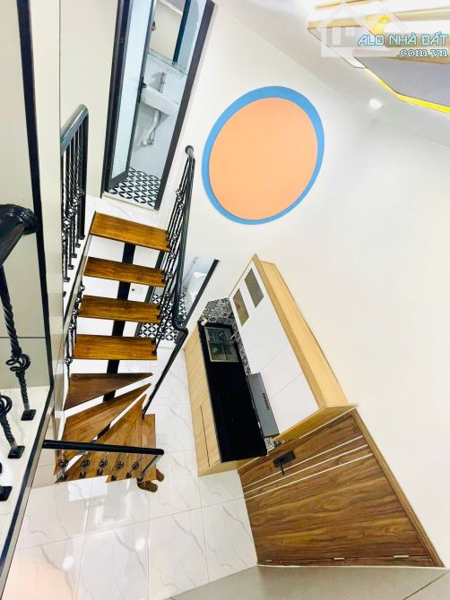 BÁN GẤP TẬP THỂ PHỐ CÔ CỰC XỊN TẦNG 2 – SỐ 29 NGUYỄN SIÊU, HOÀN KIẾM. 90M2 – 3PN. 4,85 TỶ