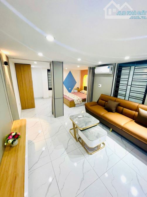 BÁN GẤP TẬP THỂ PHỐ CÔ CỰC XỊN TẦNG 2 – SỐ 29 NGUYỄN SIÊU, HOÀN KIẾM. 90M2 – 3PN. 4,85 TỶ