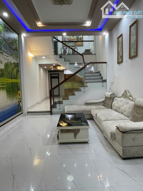 CHO THUÊ NHÀ 3 TẦNG KIỆT OTO LÊ HỮU TRÁC, GẦN BIỂN MỸ KHÊ, SƠN TRÀ_18TR
