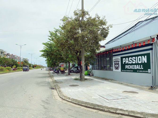 Cần bán 135m2 đất đẹp đẹp KQH Chiêt Bi. P Phú Thượng. TP Huế.