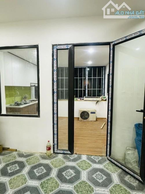 Bán tập thể ĐHSP - 80m2 - tầng 3 - 3 ngủ - nhỉnh 3 tỷ nhà đẹp ở ngay