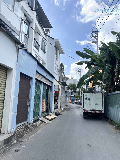 Định cư bán gấp nhà C4 110m² – Linh Trung Thủ Đức – Hẻm Xe Hơi, chỉ 7 tỷ giá rẻ