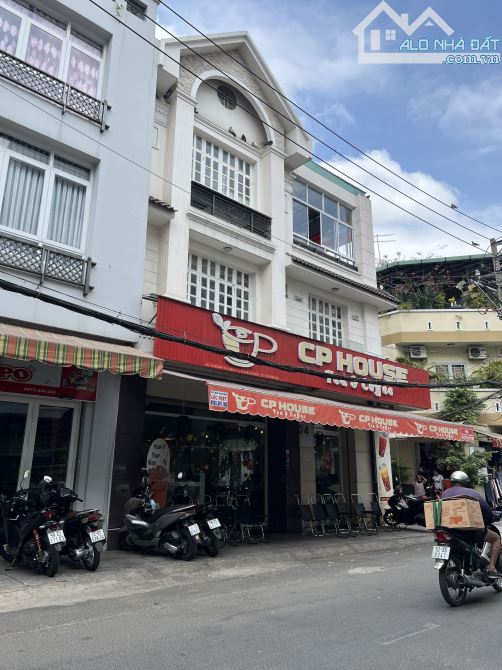 Bán nhà mặt tiền khu VIP Thuận Việt - Lý Thường Kiệt. DT: 8x17m, 4 tầng giá bán 26 tỷ
