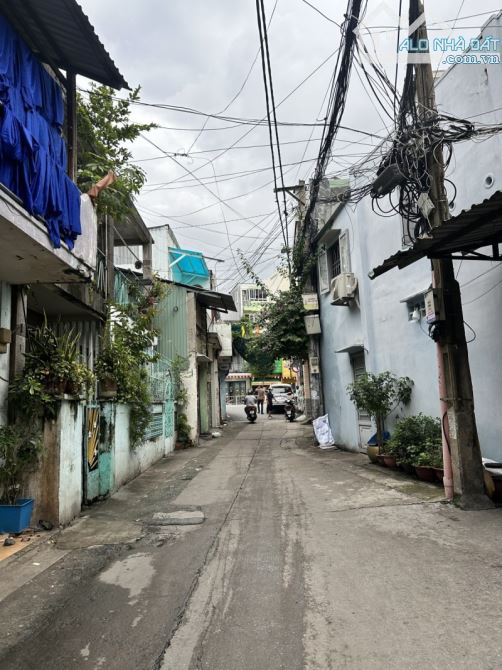 Bán nhà cũ 2 sẹc Lương Ngọc Quyến 72m2 hẻm 2,5m – Giá 5,7 Tỷ tl.