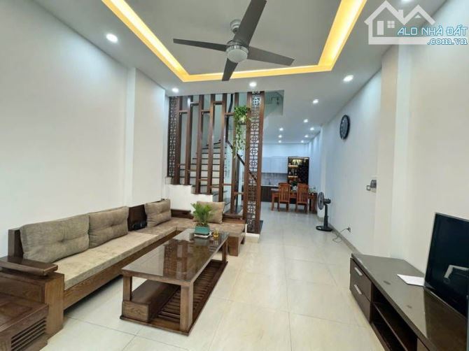Ngô Gia Tự – 66m² - VỊ TRÍ ĐẸP – NGÕ NÔNG Ô TÔ 7 CHỖ – AN SINH ĐỈNH – HÌNH THỬA VUÔNG ĐẸP