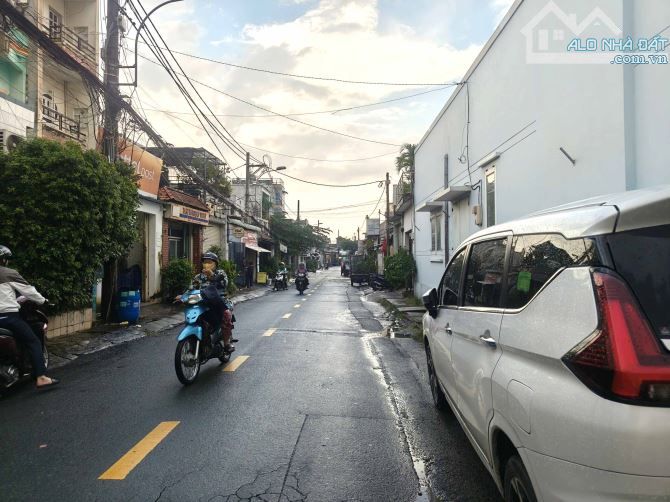 Nhà mặt tiền Linh Xuân 64.5m² – đường 6m có vỉa hè – trung tâm Thủ Đức – giá rẻ 4.3 tỷ