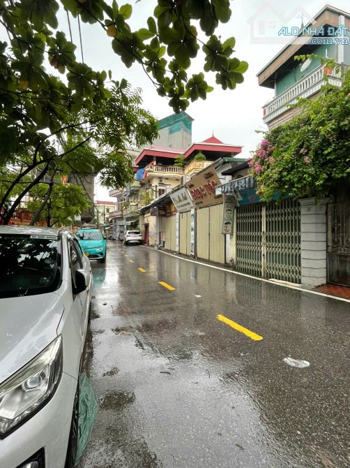 B.án nhà DI TRẠCH_40m2, dân xây, 5 tầng, ô tô tránh, sát vành đai 3,5, kinh doanh sầm uất