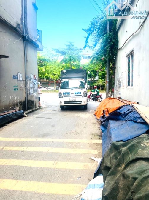 BÁN NHÀ ĐƯỜNG VIỆT HƯNG 44M2, 4 TẦNG, NGÕ THÔNG, Ô TÔ TRÁNH, 8.6 TỶ