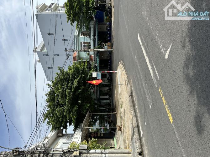 Cần bán nhà Mặt Tiền Đồng Khởi P7 Tuy Hoà- Ngang 6 dài 25