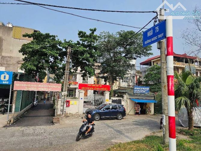 BÁN ĐẤT TẶNG NHÀ 1 TẦNG MẶT PHỐ NGỌC THUỴ - 13 TỶ XXX