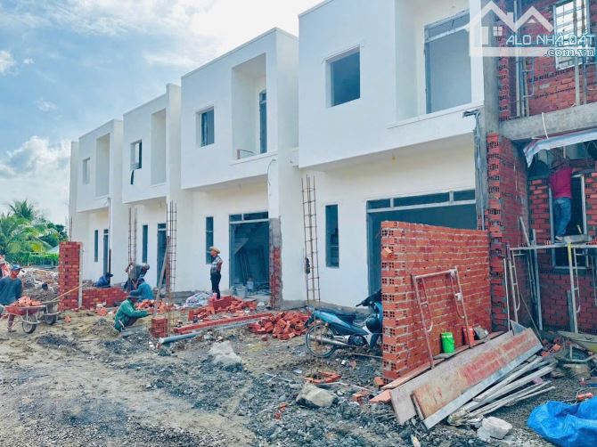 NHÀ PHỐ ĐANG HOÀN THIỆN NGAY TRUNG TÂM CHỈ 600TR NHẬN NHÀ Ở NGAY