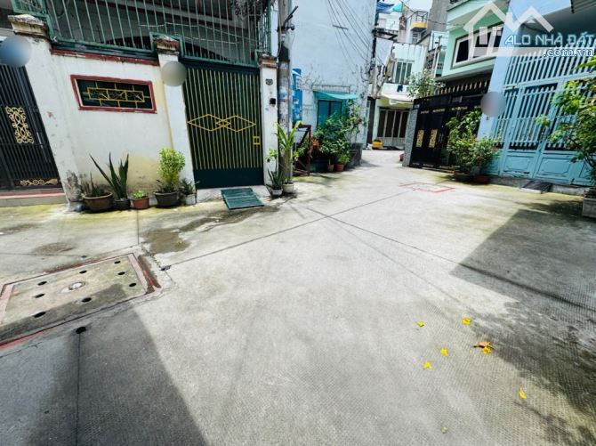 BÁN NHÀ HXH THÍCH QUÃNG ĐỨC - PHÚ NHUẬN - 4 TẦNG - 20M2 - NHỈNH 4 TỎI