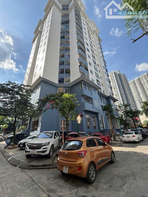 BÁN GẤP CC.109m. 3pn2vs. 7,3 tỷ. Full nội thất. Tầng chung. Lưu Hữu Phước. SIÊU HIẾM