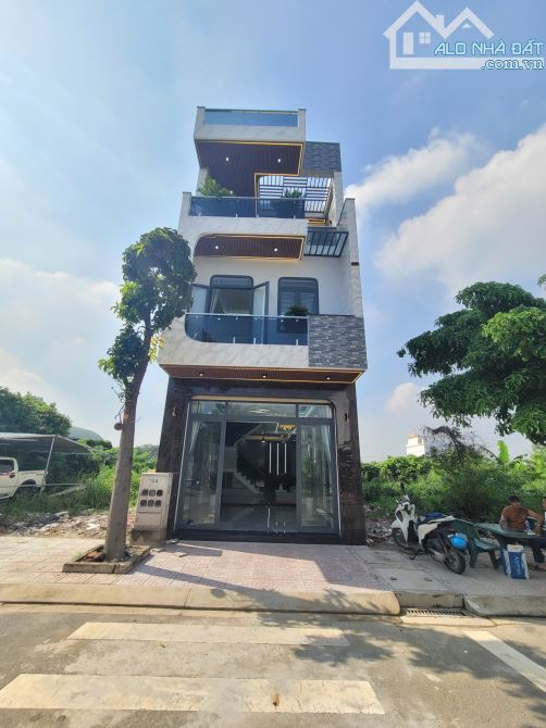 Bán nhà 1T2L 5x17m, đường D1 KDC Phúc Đạt p.Tân Đông Hiệp, full nội thất