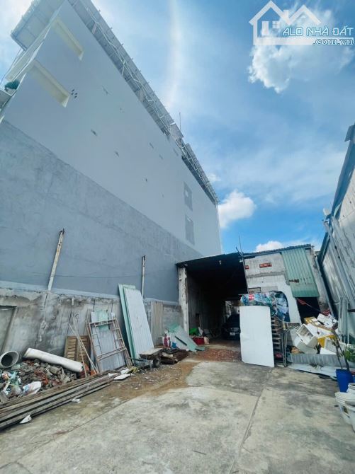 Cần bán Đất Hẻm Xe Tải đường số 8 LINH XUÂN THỦ ĐỨC DT: 245m2 Giá 16 Tỷ