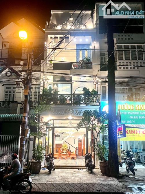 Nhà 1 Trệt 2 Lầu Mặt tiền đường Nguyễn Hiền - Trục thông NV Linh và Trần Hoàng Na